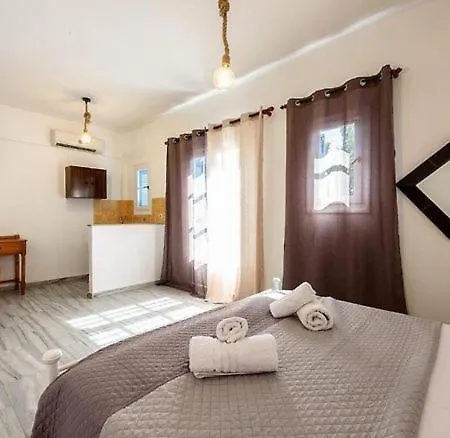 Astoria Paros *